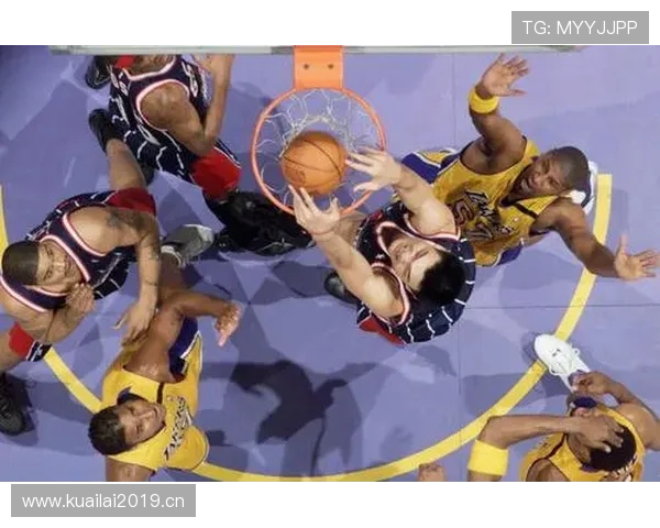 《回顾NBA经典瞬间精彩集锦激烈对决与绝美扣篮再现赛场传奇》 - 副本 (2) 《回顾NBA经典瞬间精彩集锦激烈对决与绝美扣篮再现赛场传奇》 - 副本 (2)